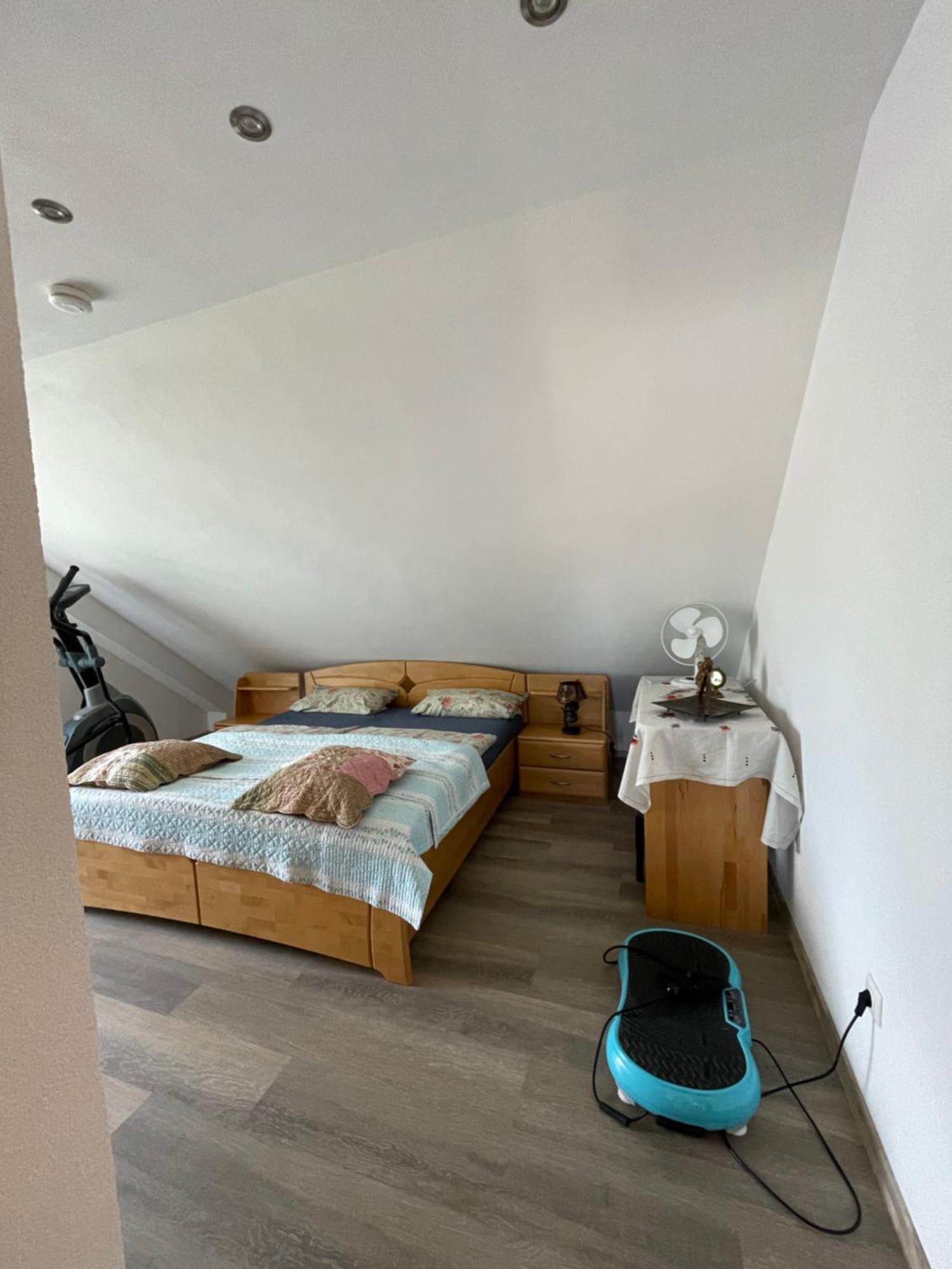 Дом в черном лесу!Gemütliches Haus im Herzen des Schwarzwaldes Elzach Exterior foto
